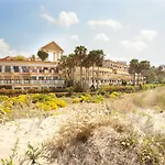In Beachfront With Pool Apartament *