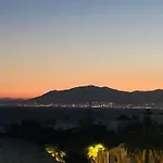 Apartament In Beachfront With Pool Marbella