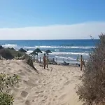 In Beachfront With Pool Apartament Marbella