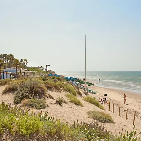 In Beachfront With Pool Appartement