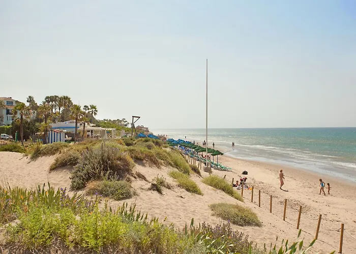 In Beachfront With Pool アパート