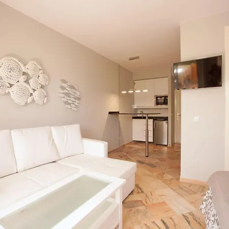 In Beachfront With Pool *